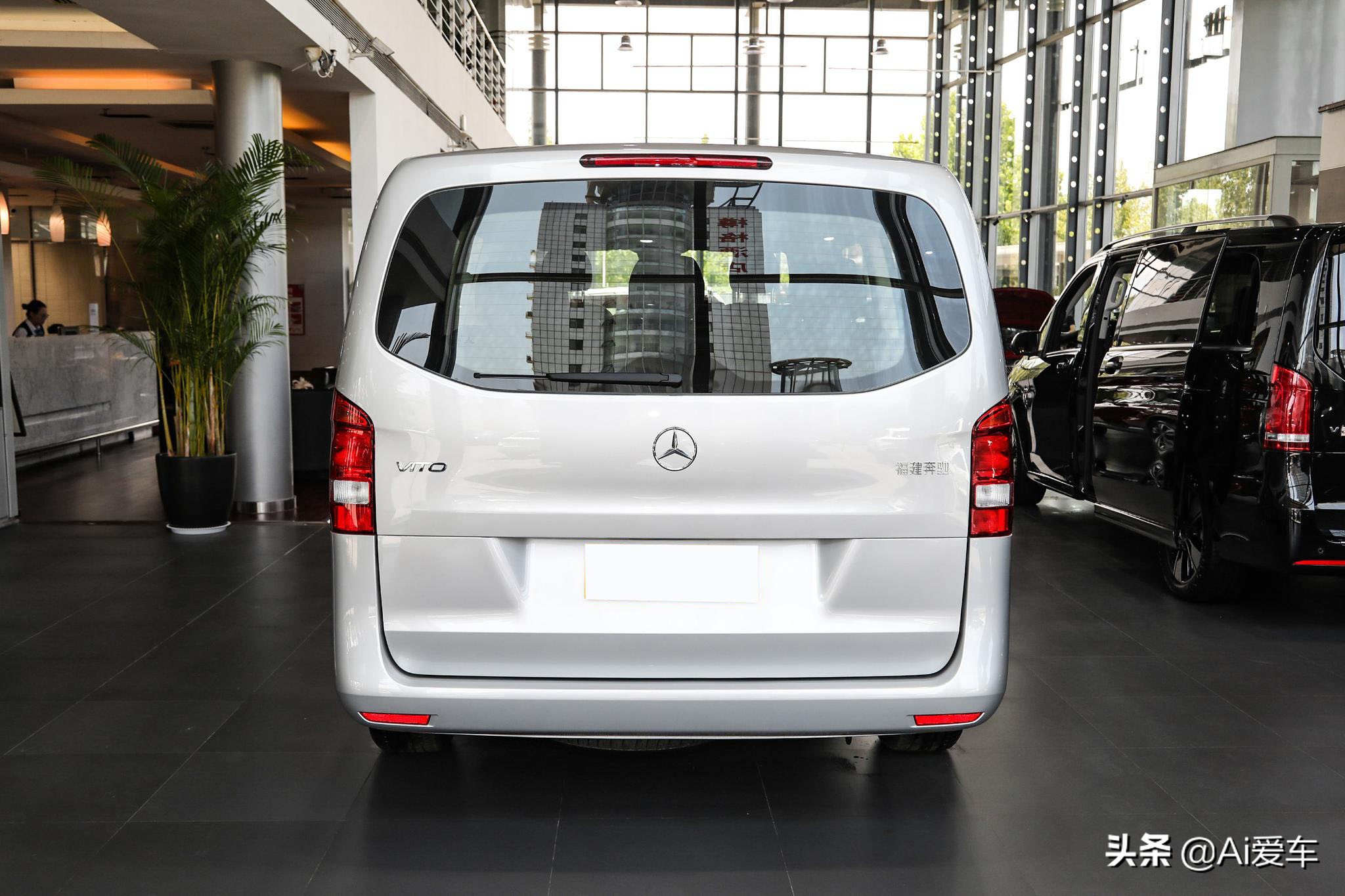 奔驰威霆全部车型图片,奔驰威霆2010款2.5手自一体精英版