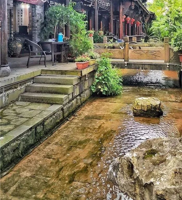 拜水都江堰问道青城山是诗词吗,拜水都江堰问道青城山完整版