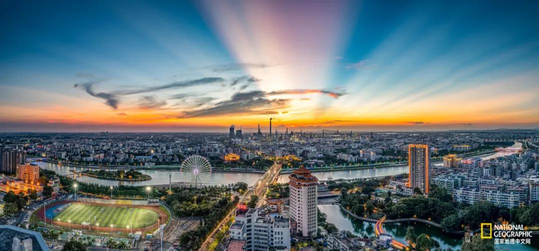 国家地理中文网英文,国家地理中文网在哪里