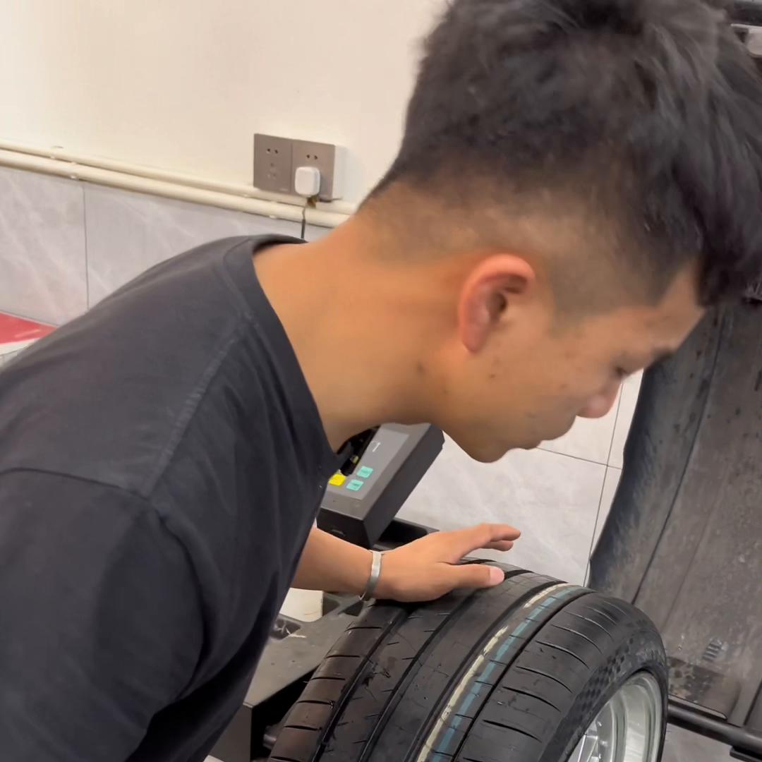 在一件事情上做到自己能做的,在一件事情上做到极致曾仕强