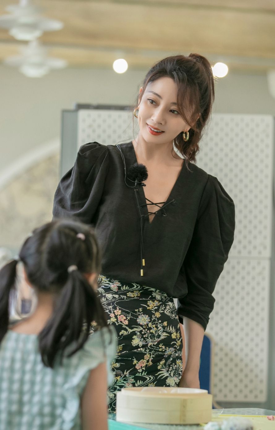 厚头发烫什么发型殷桃,殷桃中餐厅同款发型