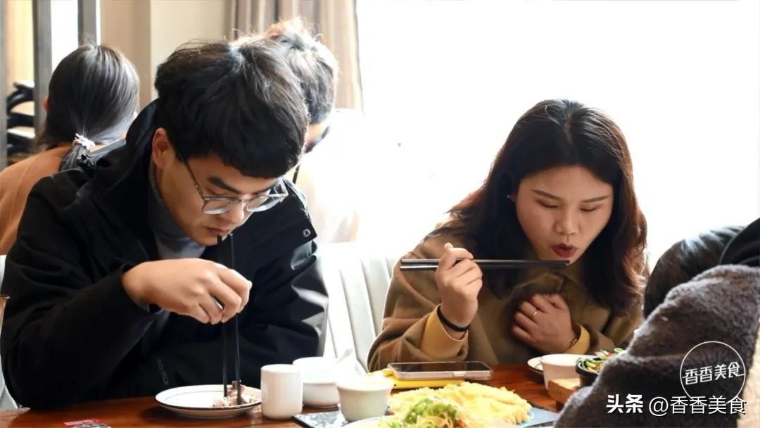 古都名市美食与风味小吃,特色美食邂逅古城之旅