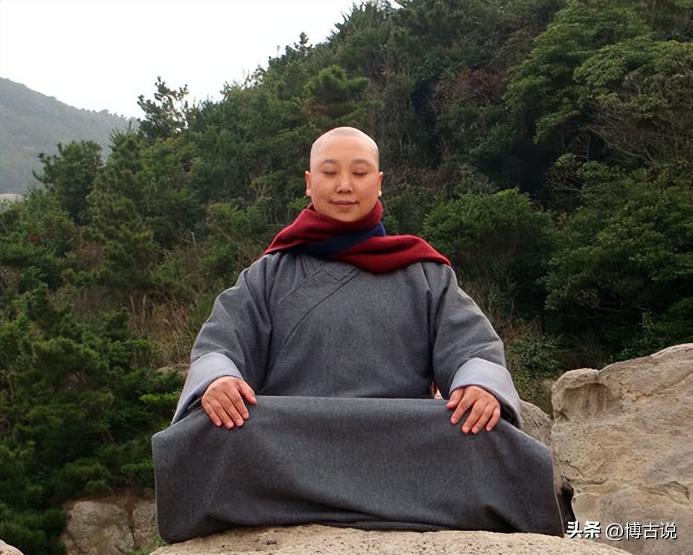 歌手李娜出家真实原因,李娜看破红尘出家唱的一首佛歌