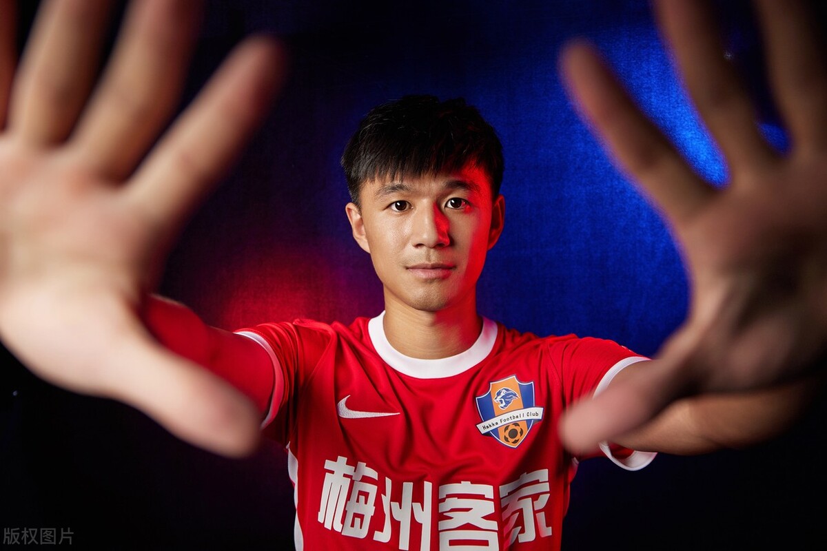 梅州客家足球俱乐部写真,梅州客家队海报