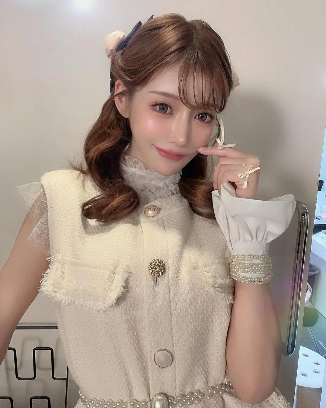 来自日本的极品美女TomorrowsFlower(明日の花)