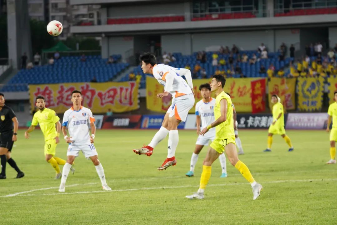 中甲冲超之战青岛九牛,中甲战报广州队