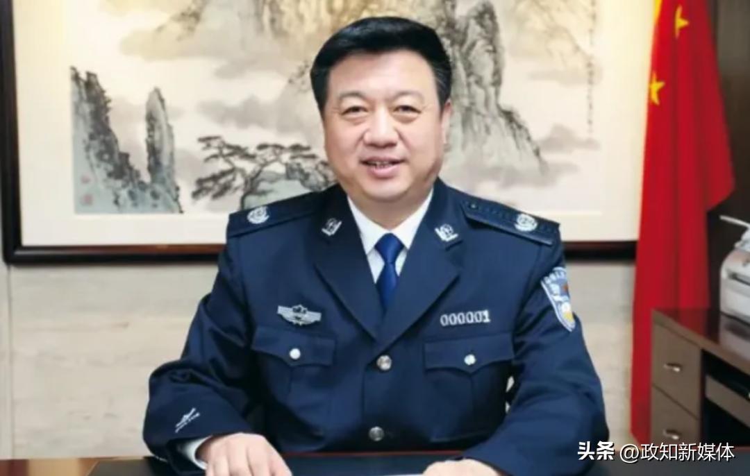 二十大以来主动投案的第二“虎”！执掌广东警界8年的他，与多名“老虎”有交集