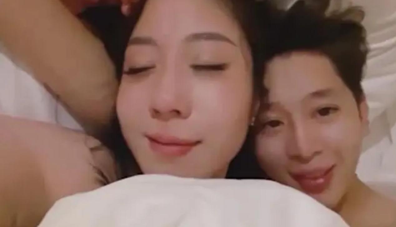 花店老板娘8分25秒不雅视频，逼小男友分手，自己却“死守”老公