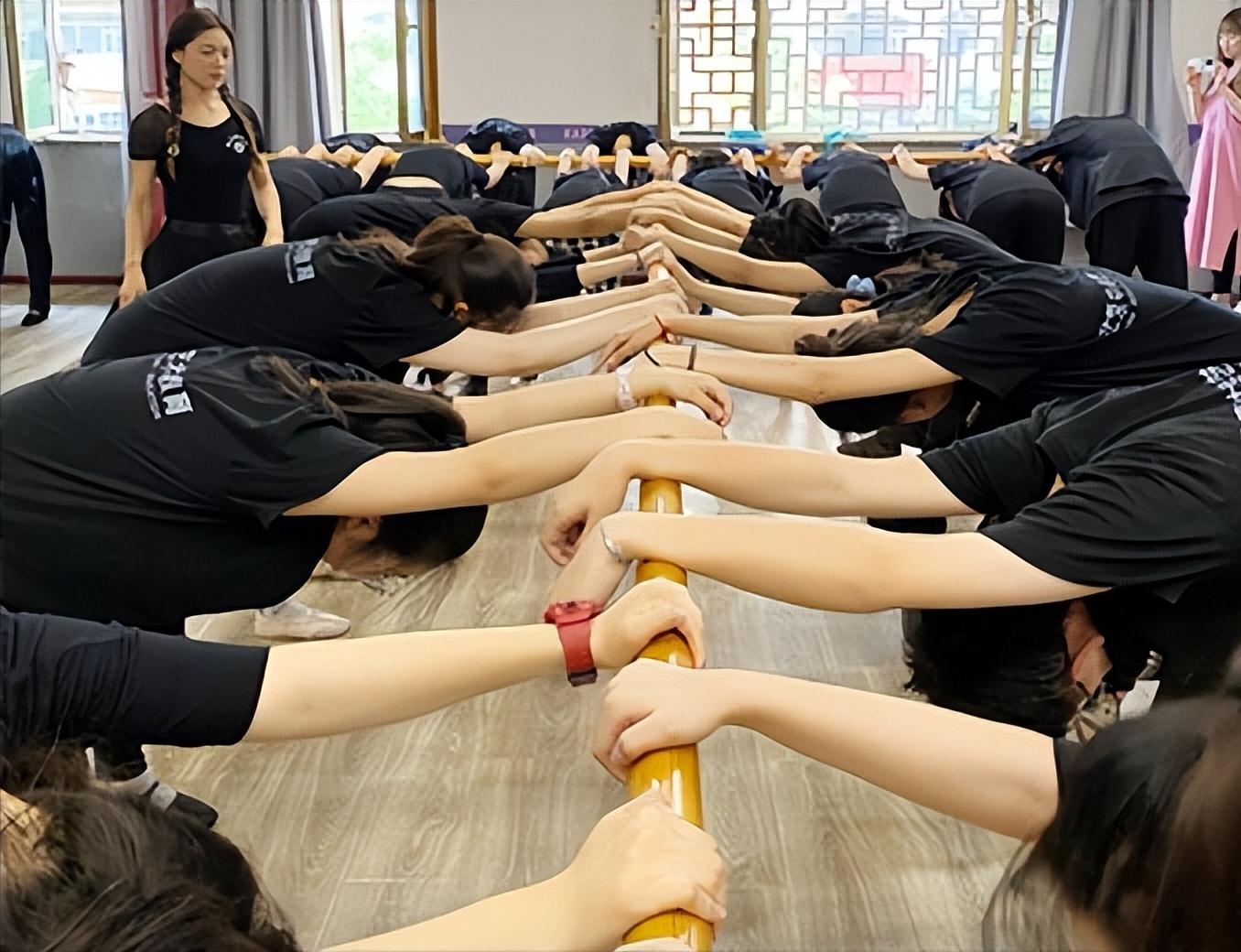 16年艺考采访,16岁舞蹈艺考0基础