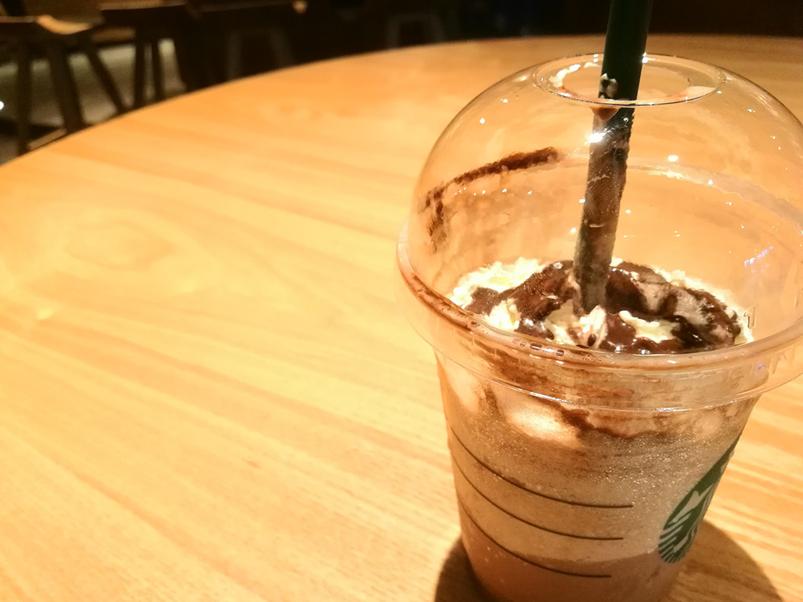 电子怀旧之旅（23）-“花漾”背板的先驱者-华为荣耀8