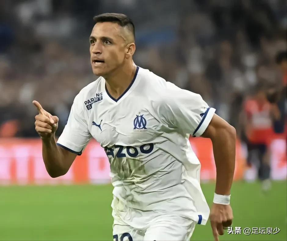 本泽马决定离队前往沙特踢球,沙特联赛现有球星本泽马