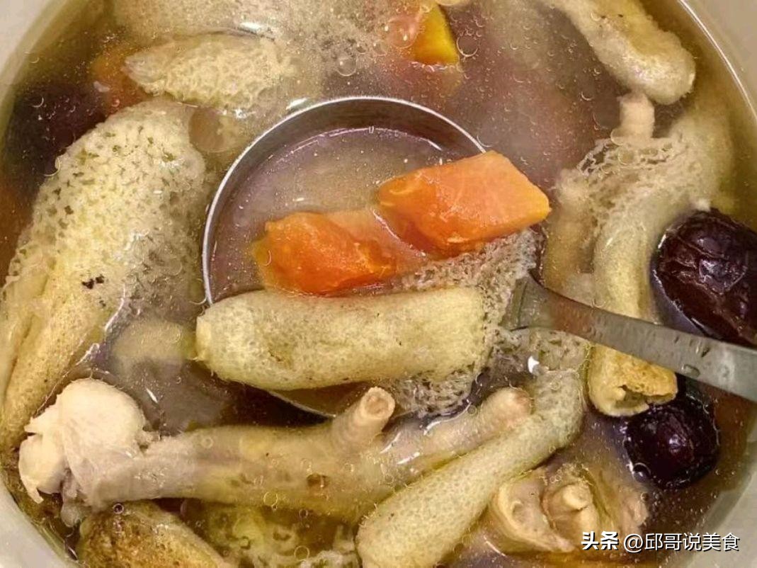 冬天润肺全家都适合喝这道汤,冬天天气干燥喝什么汤润肺滋阴