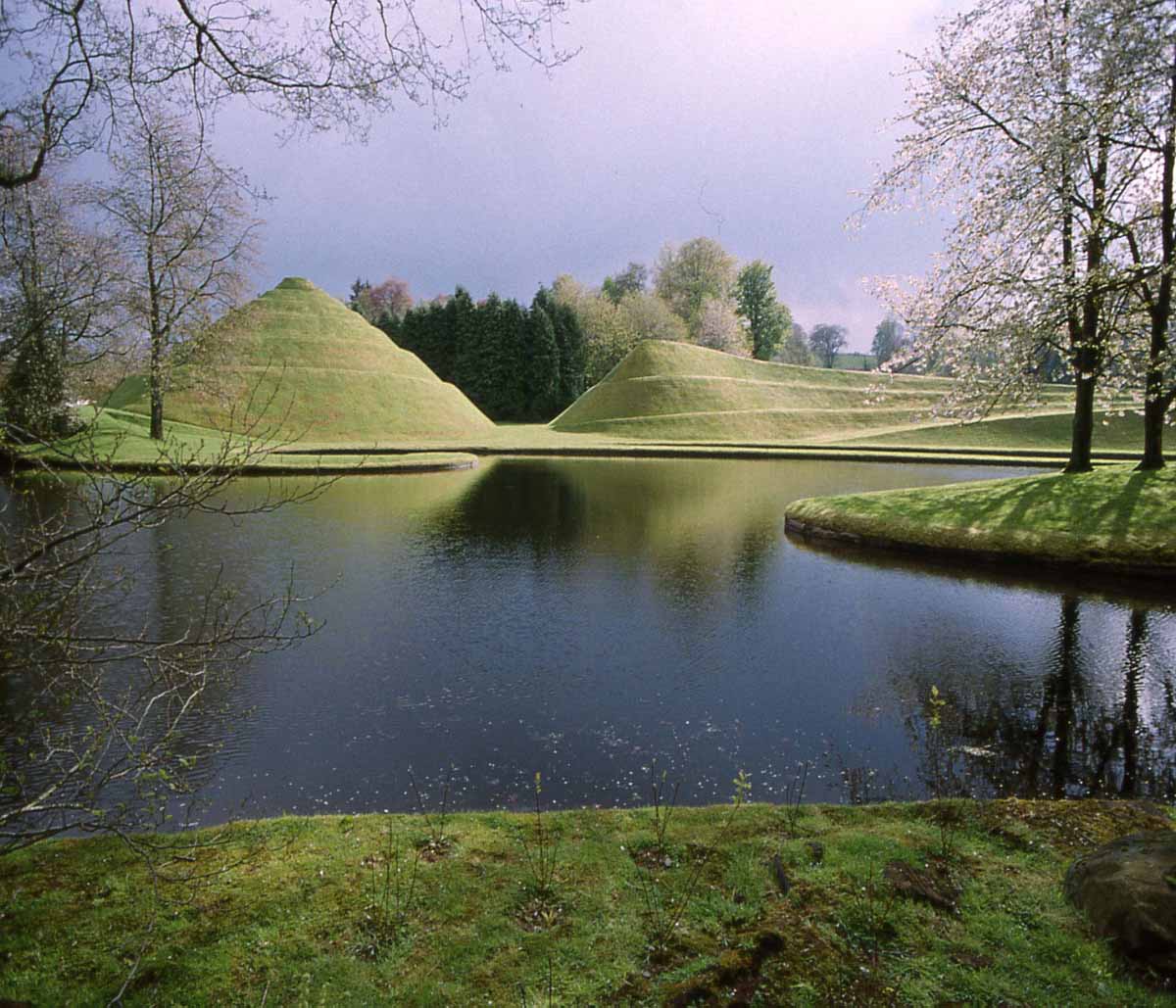 在花园中思考宇宙——詹克斯宇宙思考花园