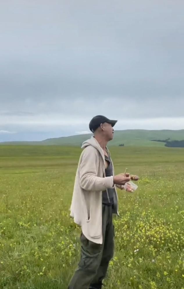 老戏骨吃鸡腿,老戏骨大口吃肉真实视频