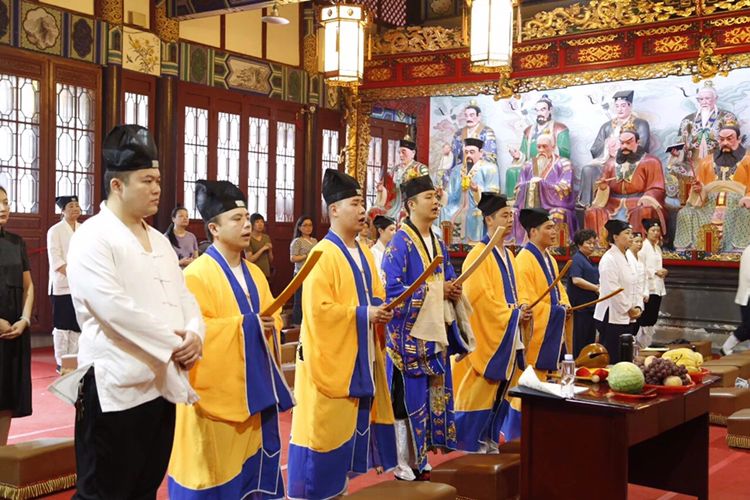 中国富二代在外国炫富被绑架,富二代加拿大被绑架