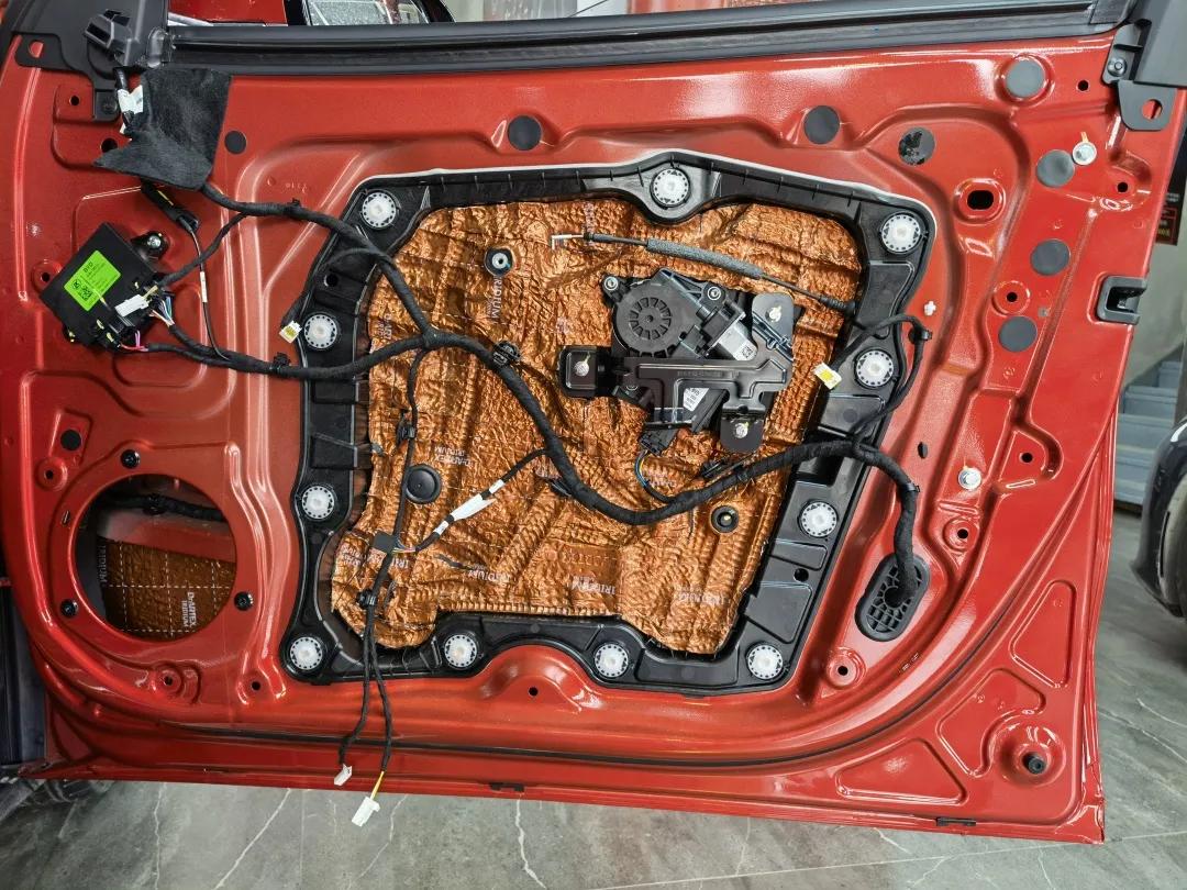 比亚迪汉23款丹拿音响区别,比亚迪汉升级丹拿音响9200