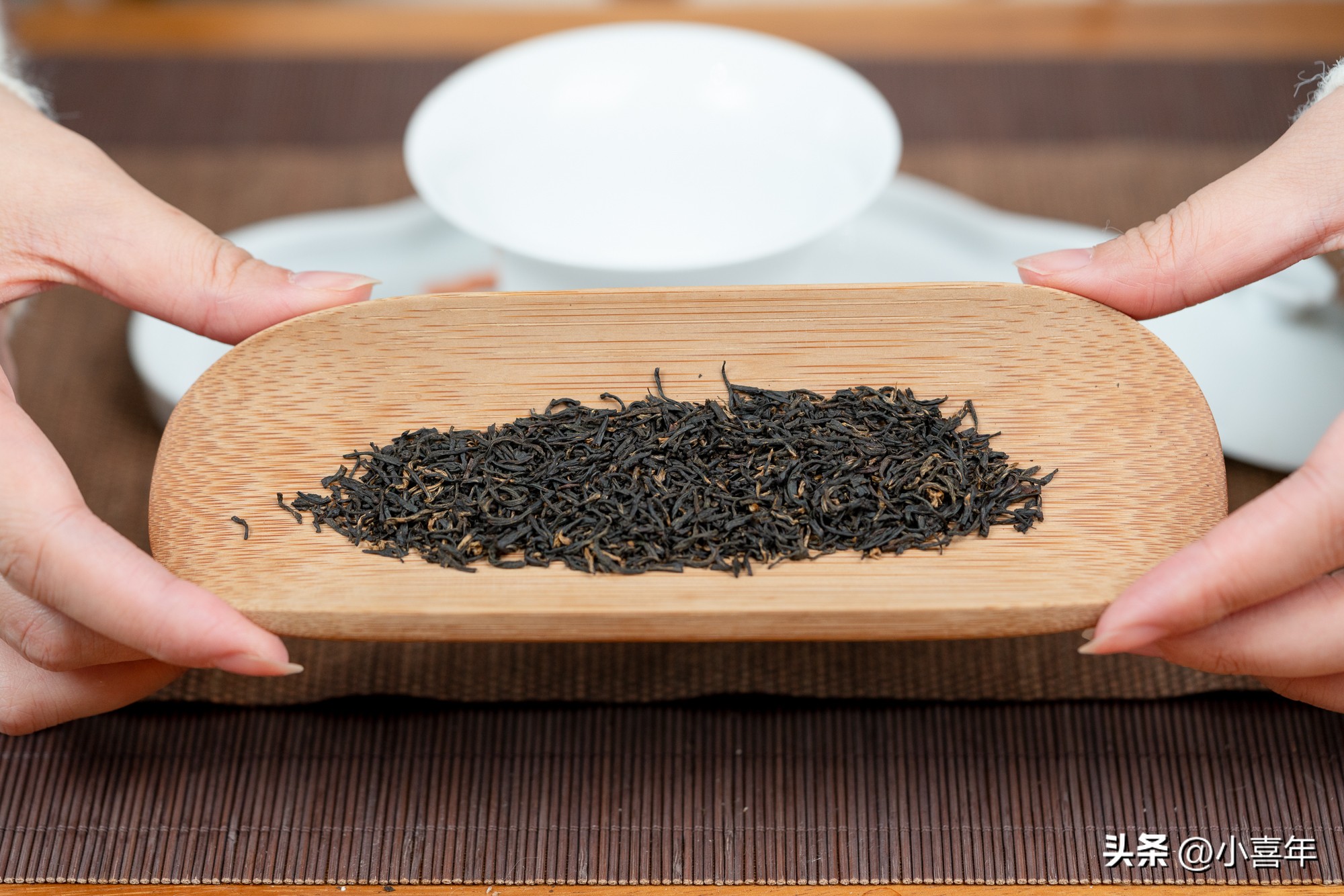 茶叶的香型是不是放香精,茶叶熟香型和清香型哪种好