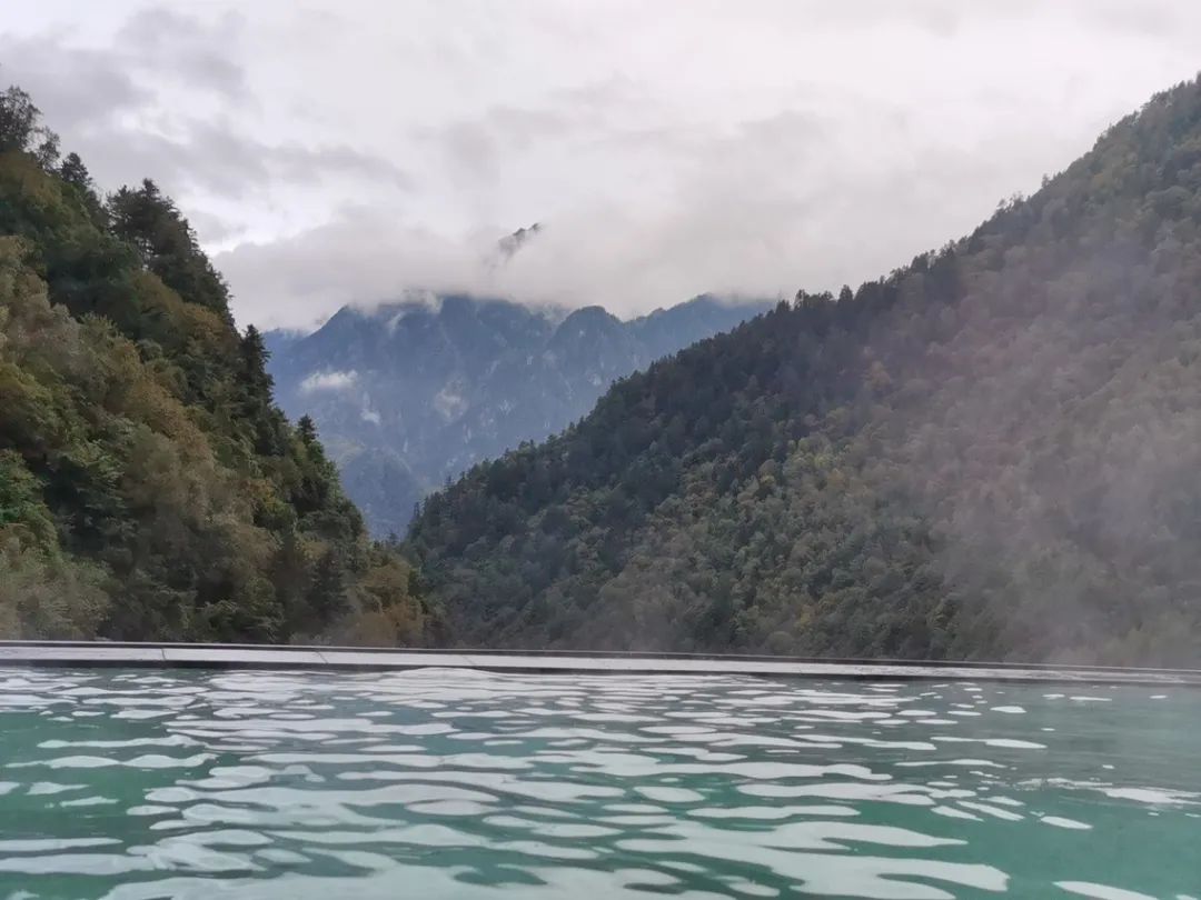 国内真正的天然温泉大全,国内真正的天然温泉排名