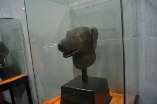 爱国人士回国为国家做贡献,被爱国人士拍卖回国的文物