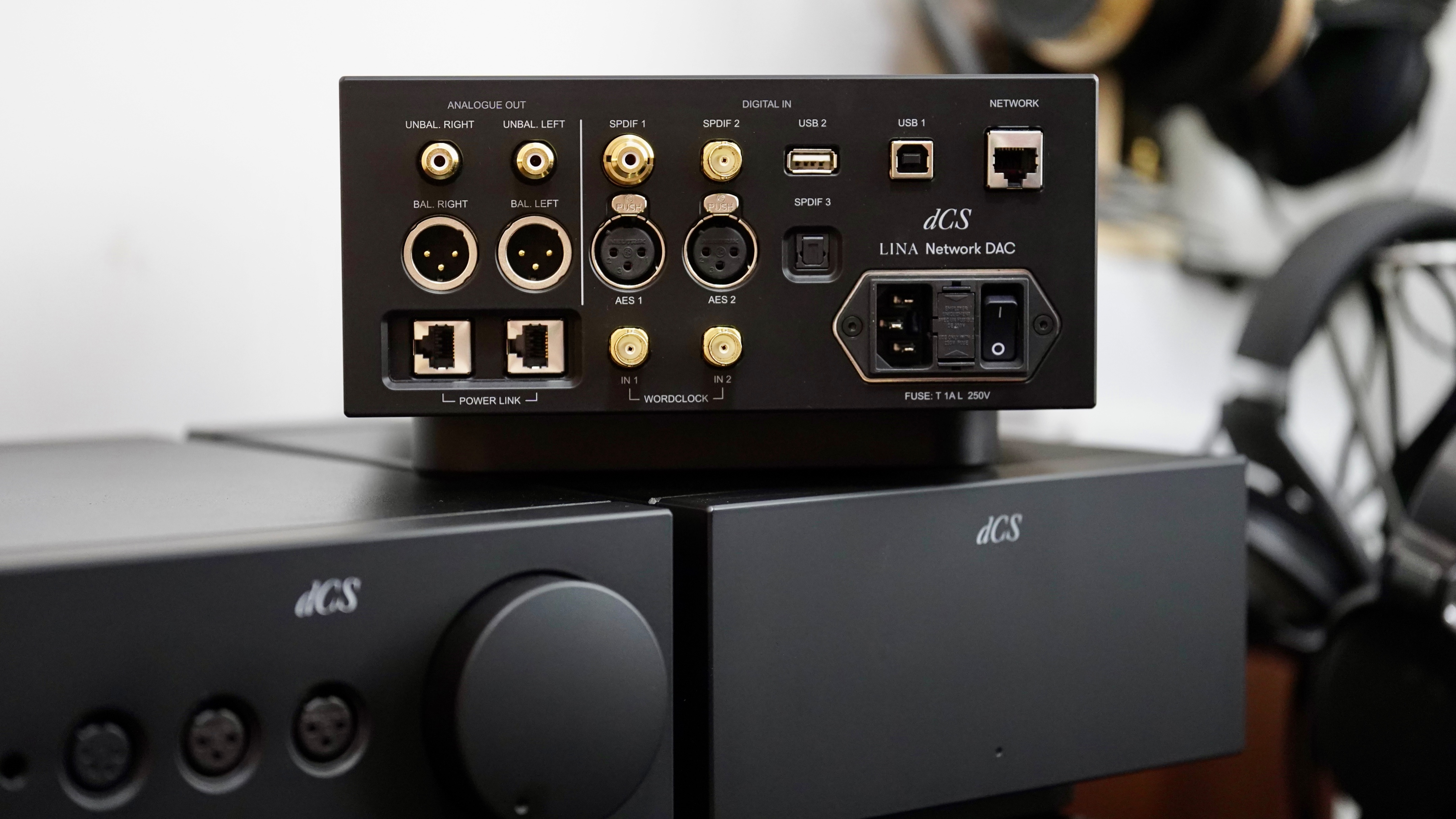 世界上最贵的智能耳机,世界上最贵的顶级耳机