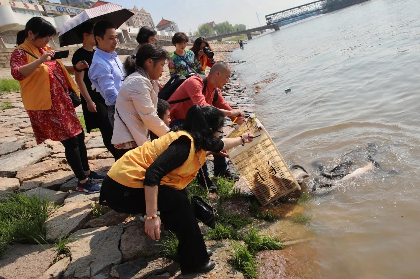 澶у勾鍒濆叓璇镐簨椤烘剰鍏柟鏉ヨ储,鏂板勾鍒濆叓璇镐簨澶у悏
