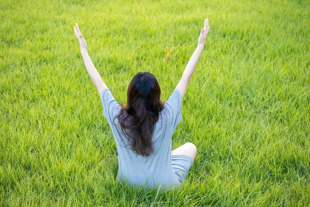 嗓子有黏痰咳不出咽不下中医辨证,咽喉痰多粘粘的老是吐不净推拿