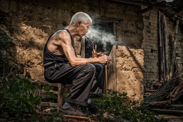 关心农村农民养老补助问题,这次人大对农民养老有啥新政策