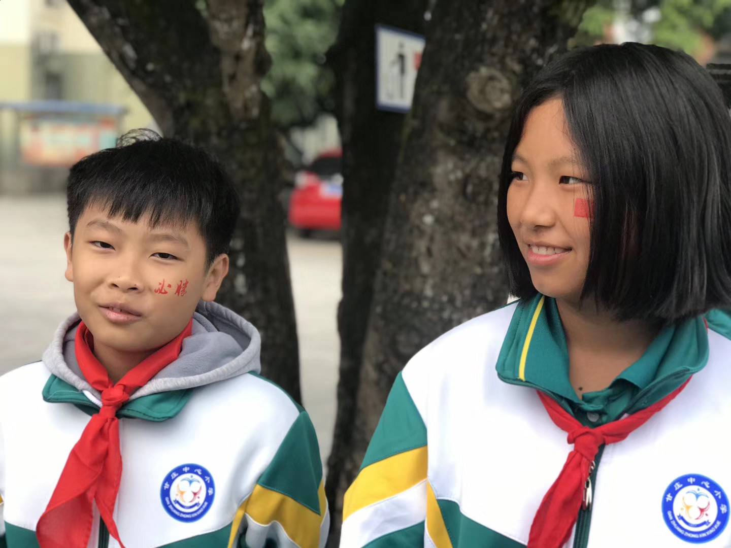 初中女儿早恋？父母念经式苦劝，不如这5个点子精明