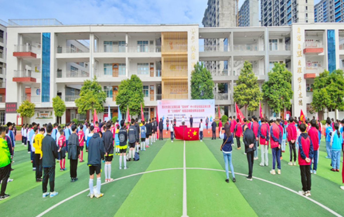 漯河市长杯校园足球联赛,19支参赛队伍展开角逐