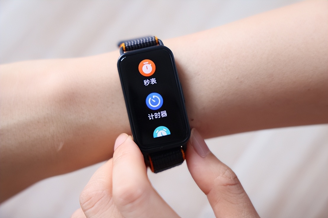 华为续航高的手环,续航华为手环