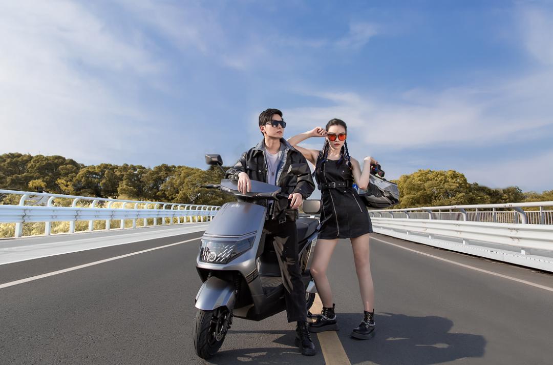 跑得最快可上绿牌雅迪推荐,跑得快的雅迪