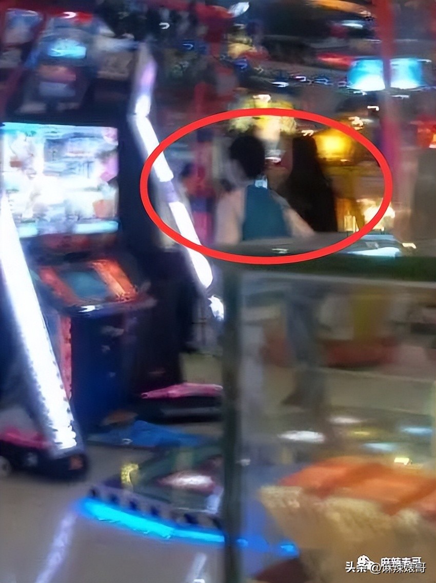 演唱会打碟曾轶可,演唱会耍大牌打碟