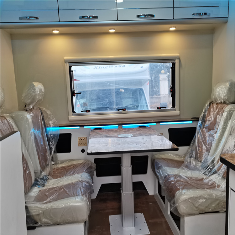 跃进房车h500平头,跃进h500后置厨卫轻卡房车