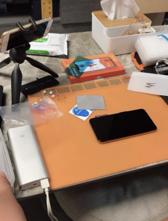 手机外屏维修去维修店有什么技巧,手机维修店修外屏三个小时