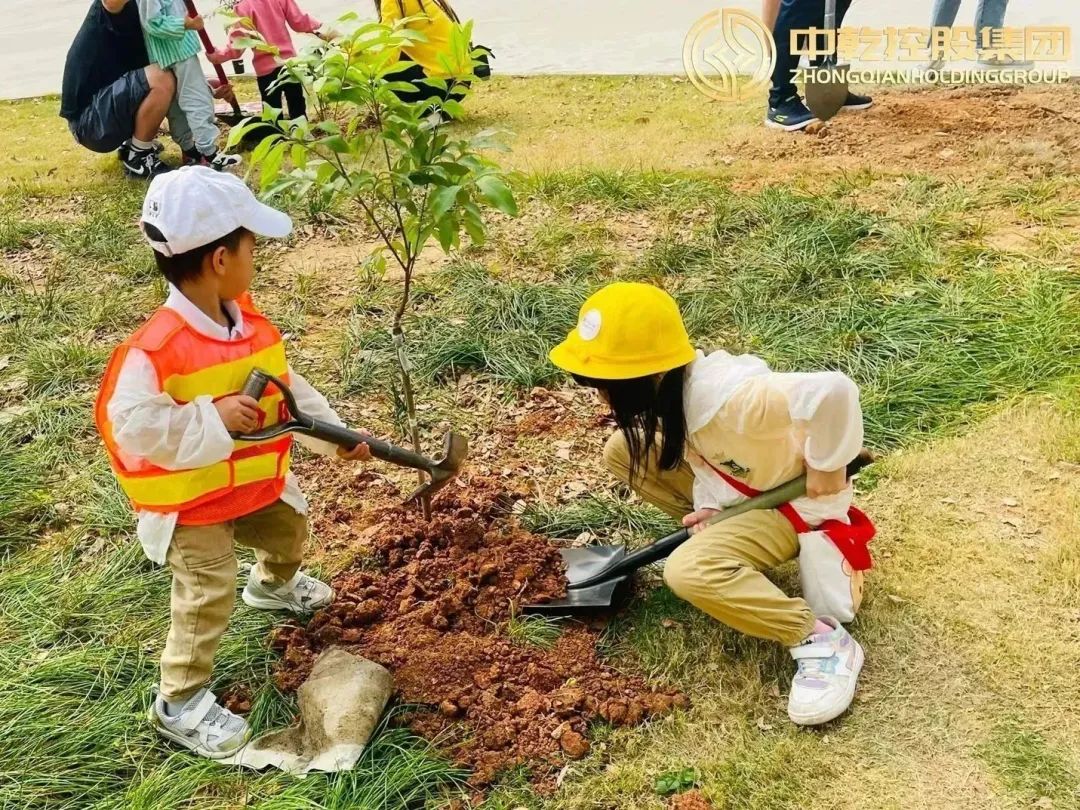 中乾控股集团积极助力绿美广东建设同植企业长青林