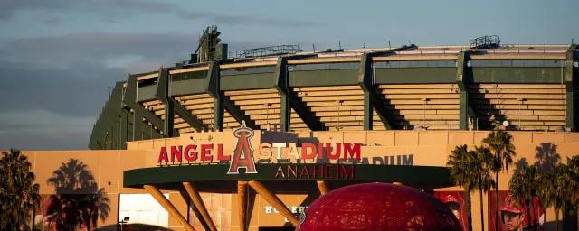 用一个大A欢迎你：欢迎来到天使之城