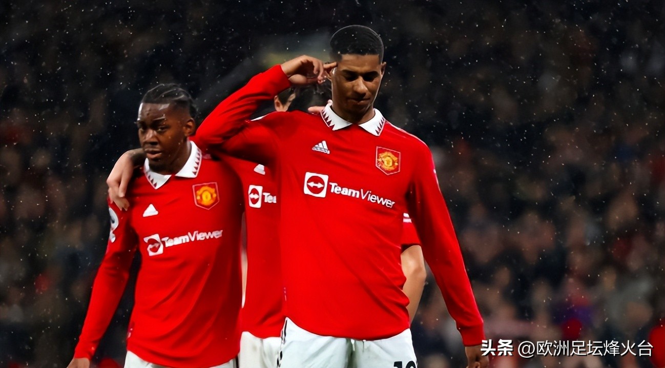 “拉爵”持续爆发，英超豪门“满血回归”，争冠愈演愈烈