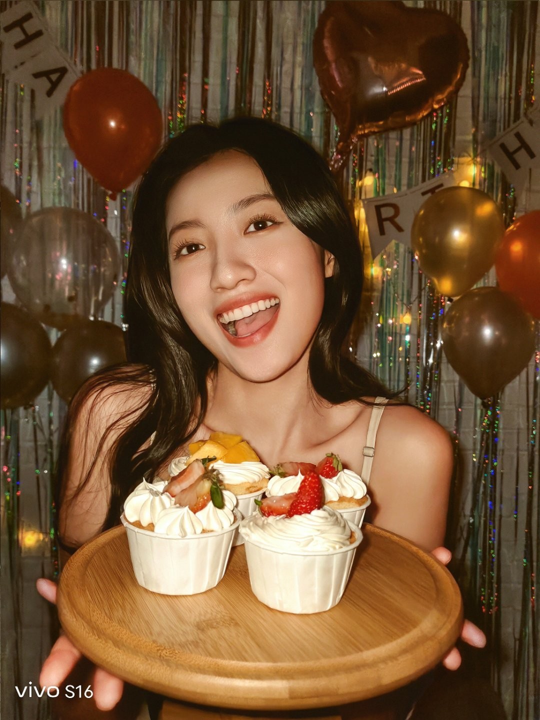 vivos16如何拍出光芒四射的太阳,vivos16前后双柔光灯照亮你的美