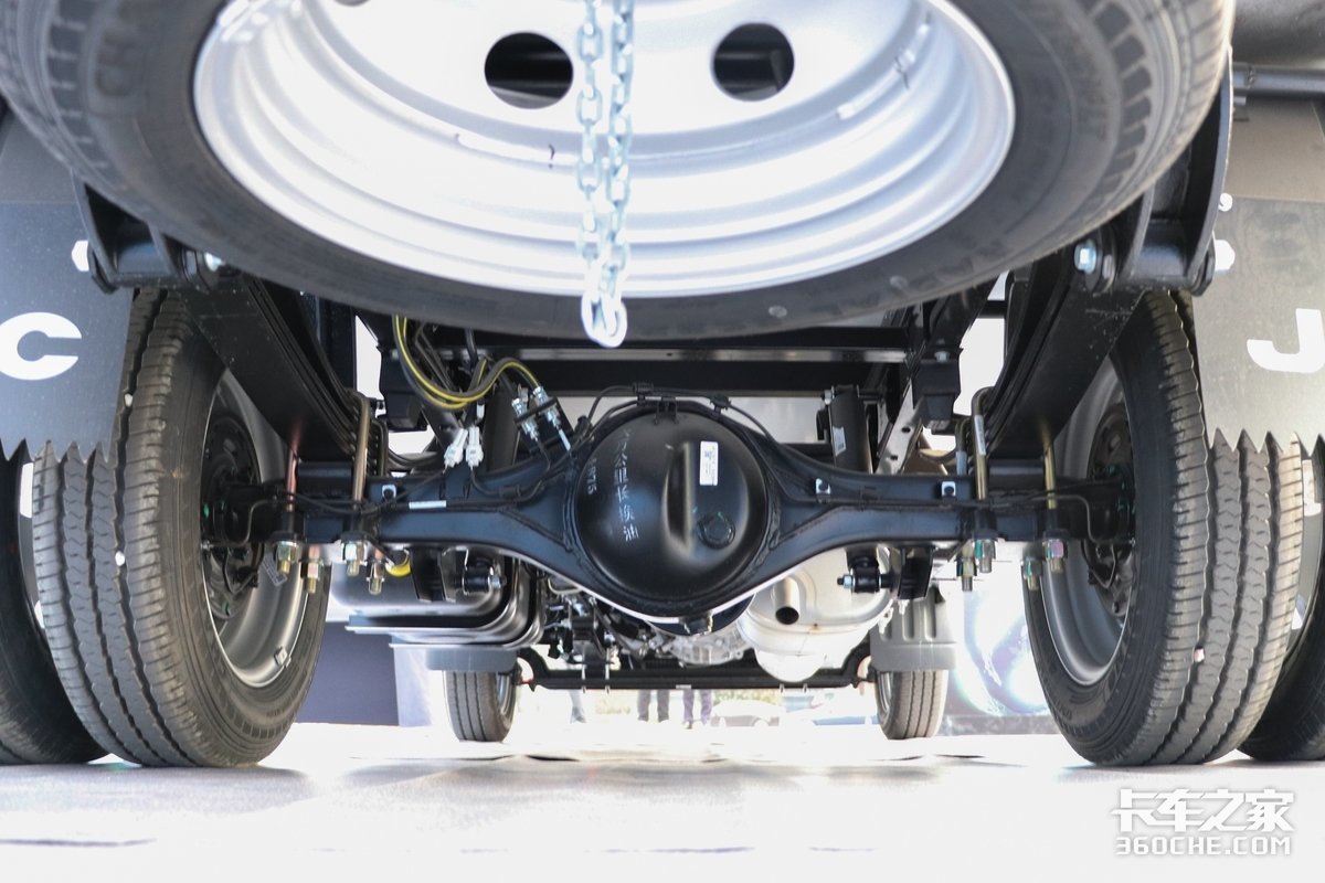 用小卡的钱干轻卡活容积近11方图解江淮1卡恺达冰博士