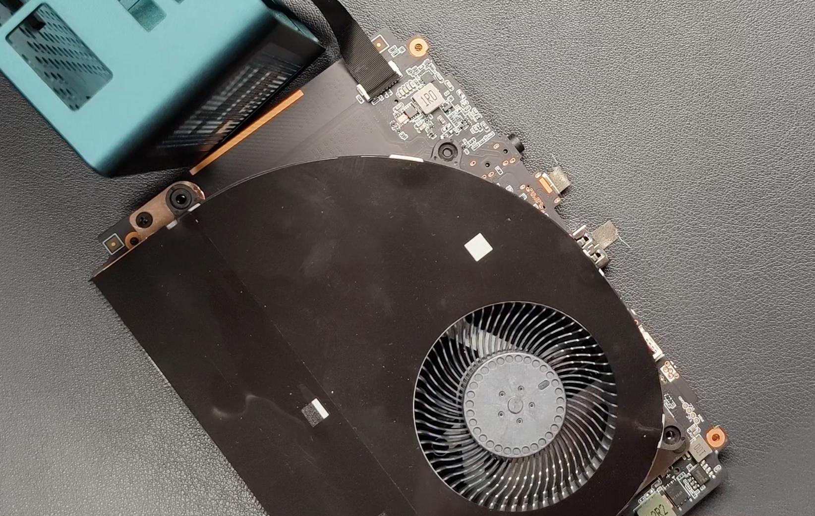 amd锐龙77840hs迷你主机拆解,amd7840h迷你主机显卡测评