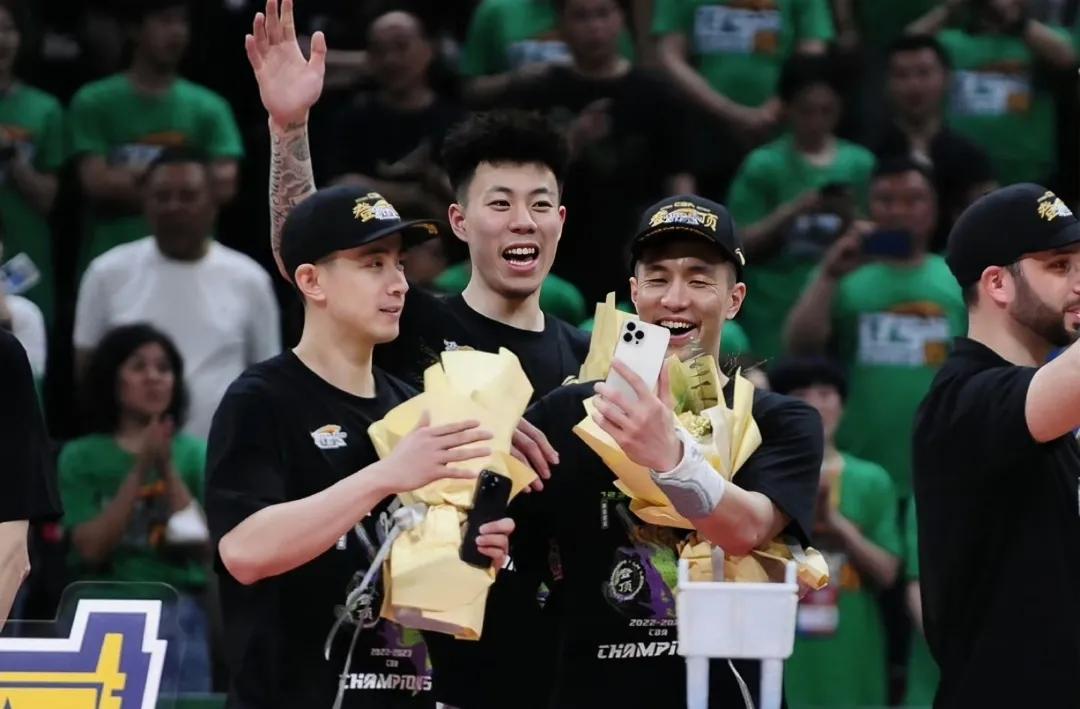 cba总决赛张镇麟扣篮,cba冠军张镇麟