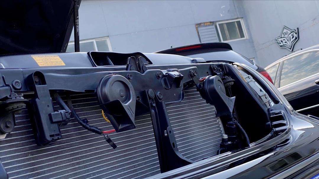 搞了辆“破烂不堪”05年凌志LS430，进厂翻新重造，复活又变新车