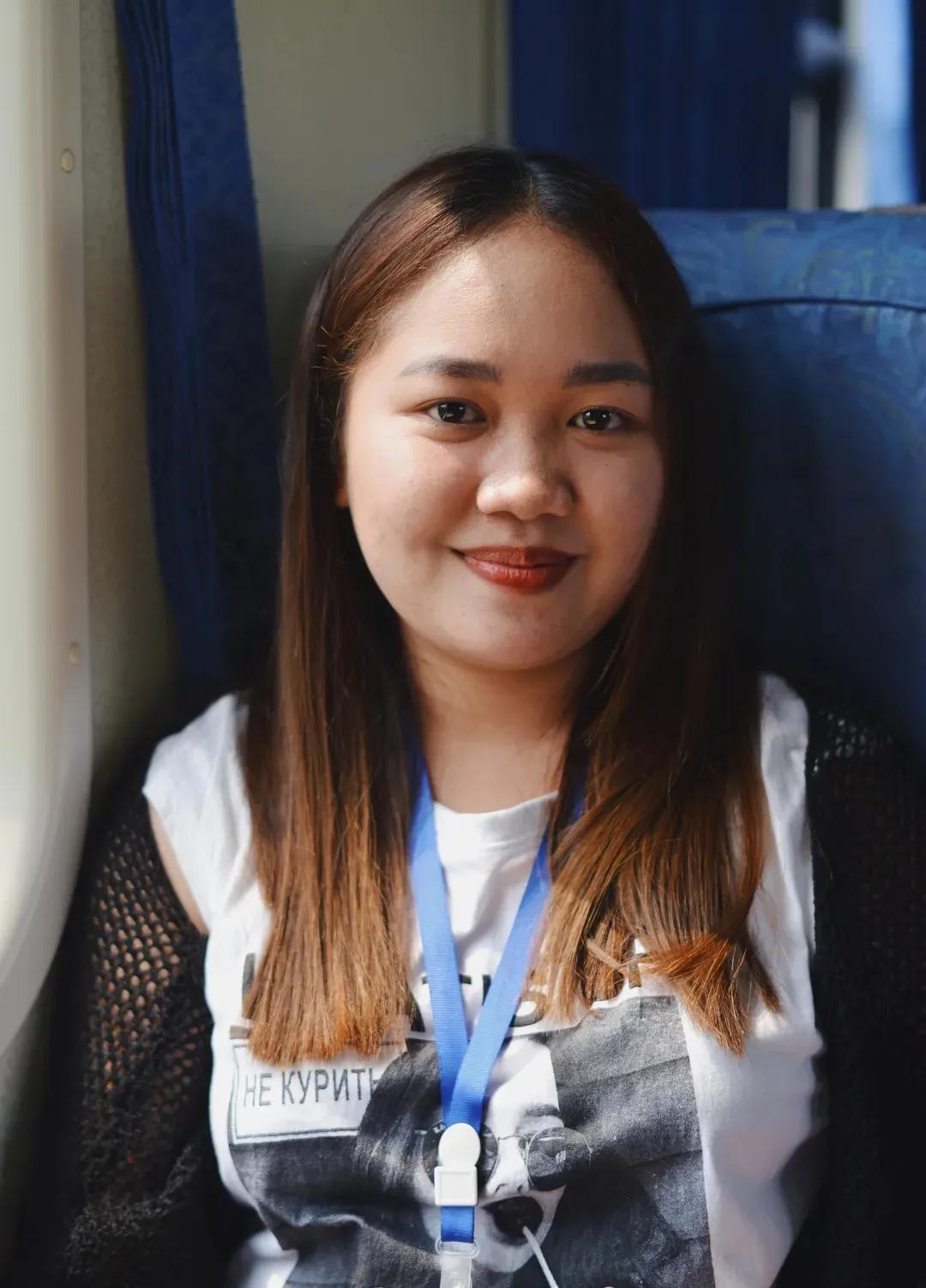 在老挝坐高铁,在老挝的中国高铁