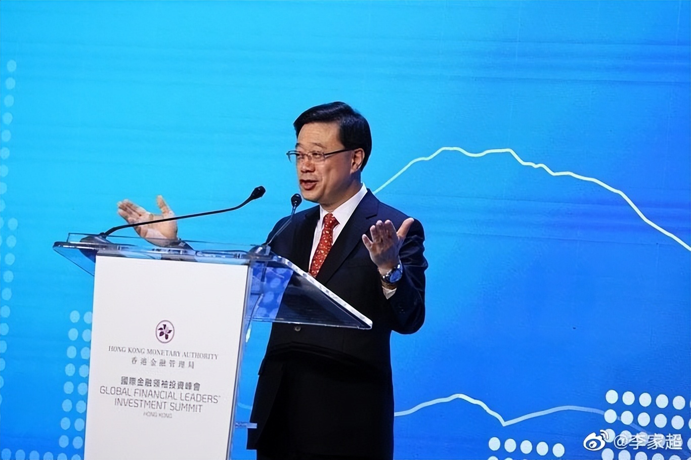 香港回归了香港还用港币吗,香港近期近况