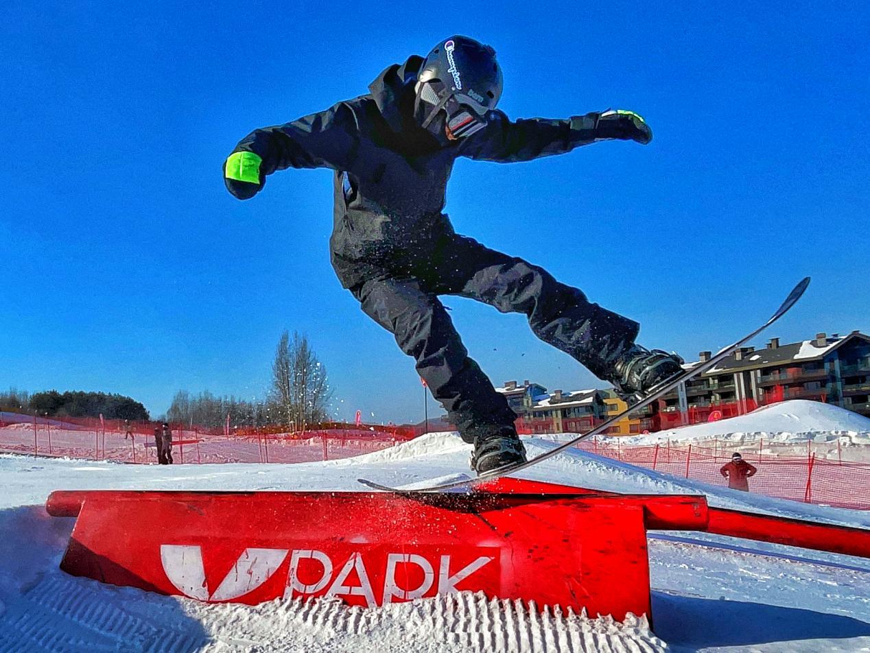 中国最佳滑雪场万科松花湖,松花湖滑雪打卡视频
