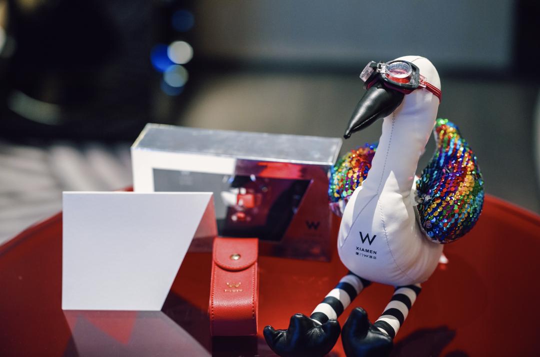 这世界是个巨大的游乐场,这世界就是巨大的游乐场