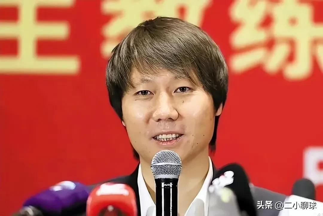 高雷雷炮轰足协:中国足球一地鸡毛，李铁只是替罪羊，陈戌源下课