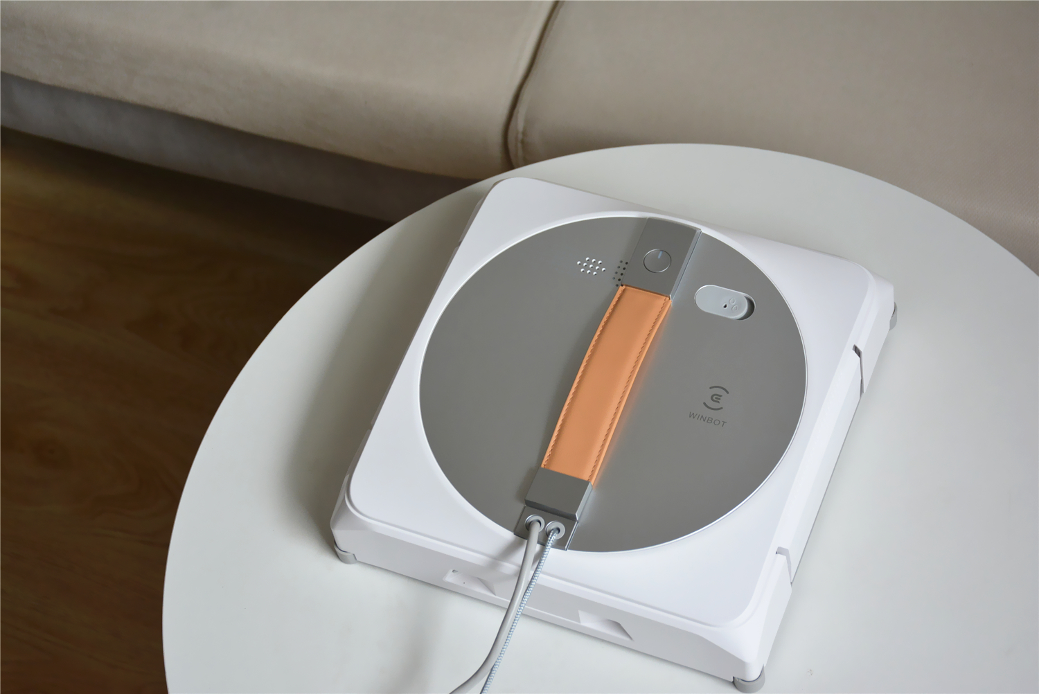 科沃斯擦窗教程,双向自动喷水擦玻璃