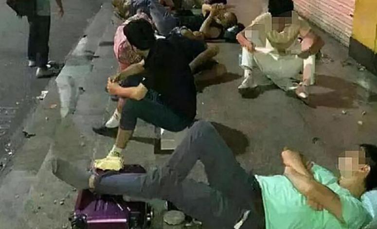 “三和大神”重启人生：那些住网吧、混日结的躺平者，已逆风翻盘