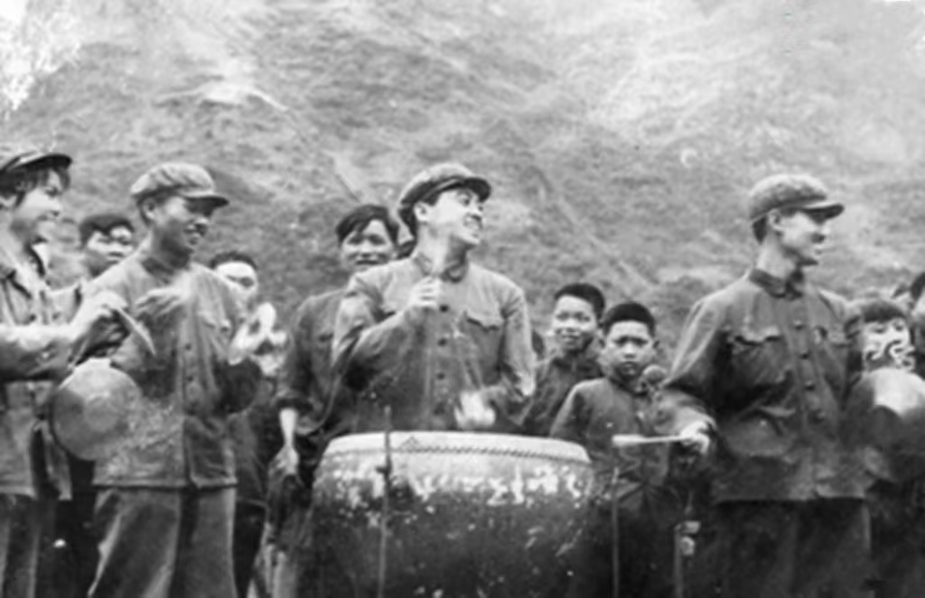 简论新时期军队基层文化工作,部队基层文化活动